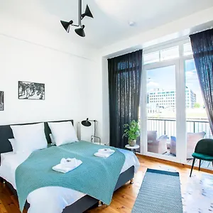 Family-friendly Waterfront Loft, 3 Bedrooms, 130 M2 Berlin