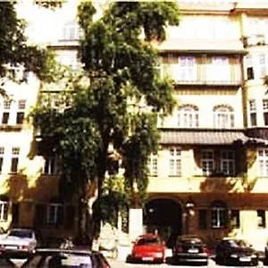 2* Πανσιόν Waizenegger Am Kurfuerstendamm