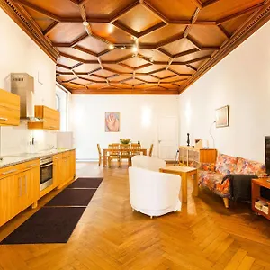 Aptc Downtown Monument4rent Near Checkpoint Charlie Berlin