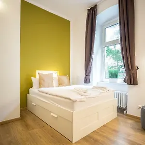 Nena - Bergmannkiez Ehm Traumbergflats Berlin