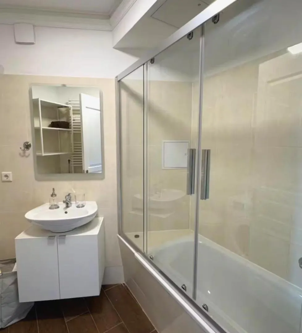 Warm And Stylish Kilian Schmid Apartments In Berlin For A Comfortable Stay