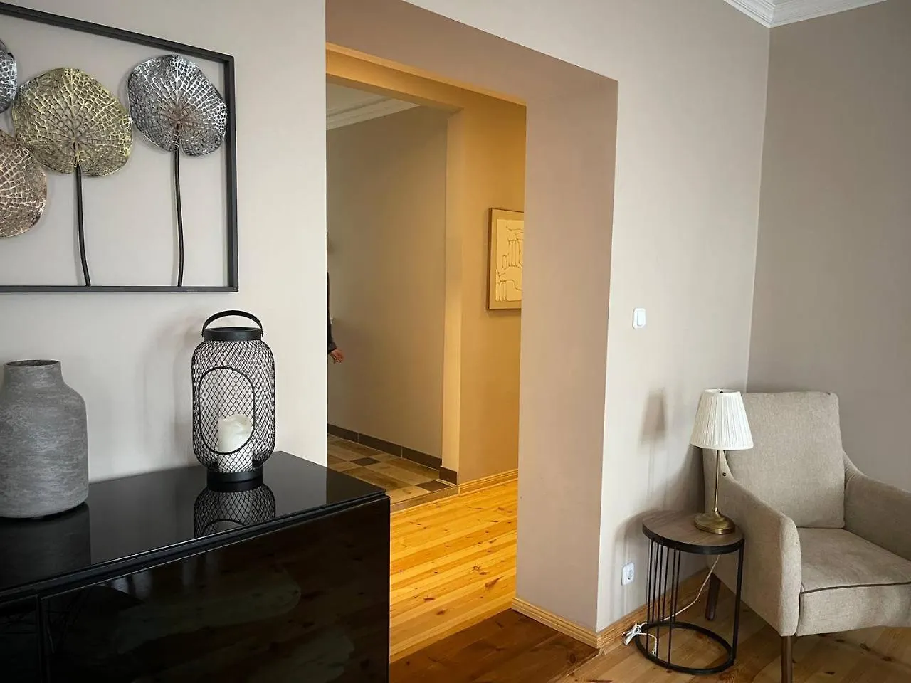 Warm And Stylish Kilian Schmid Apartments In Berlin For A Comfortable Stay
