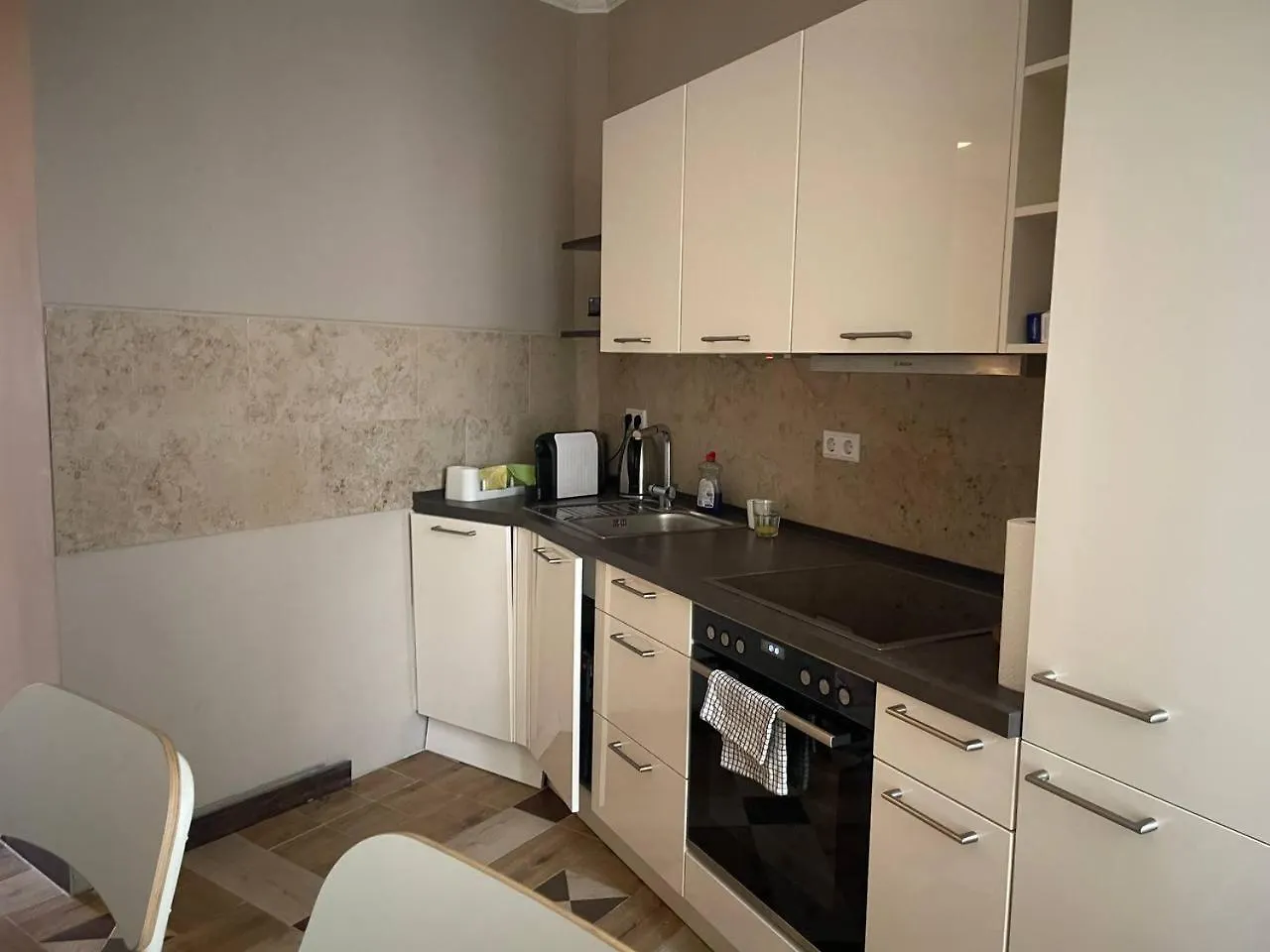 Warm And Stylish Kilian Schmid Apartments In Berlin For A Comfortable Stay